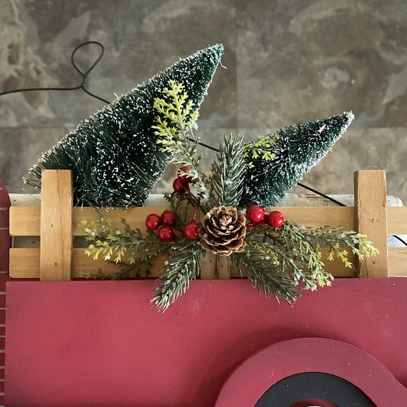 NWT- Red Farmtruck- Merry Christmas Wooden Decor Sign w/ Bottle Brush Trees 🌲 - Picture 14 of 17